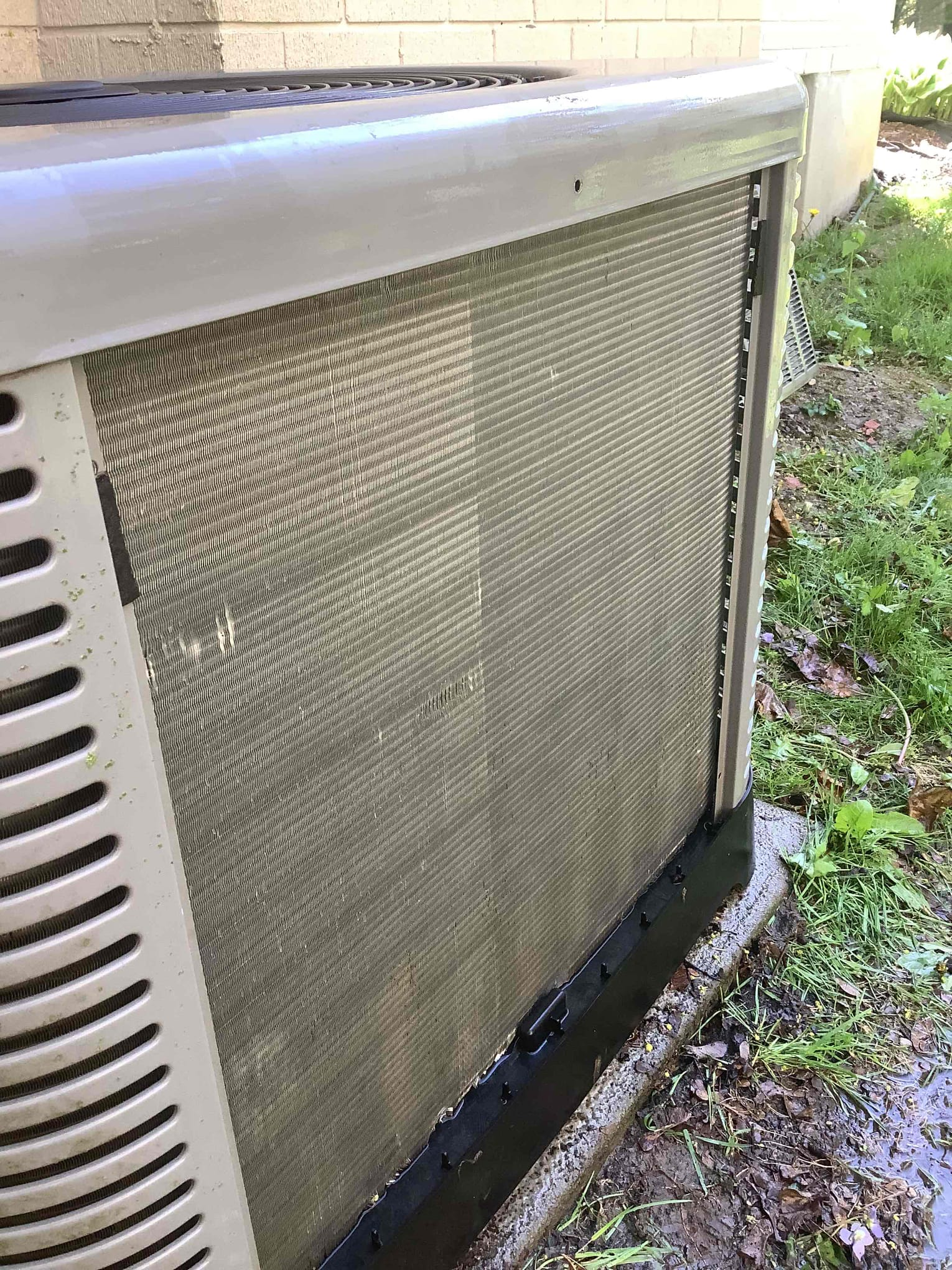 AC-Coils-Before AC Maintenance clean coils after Donaldson cleaning